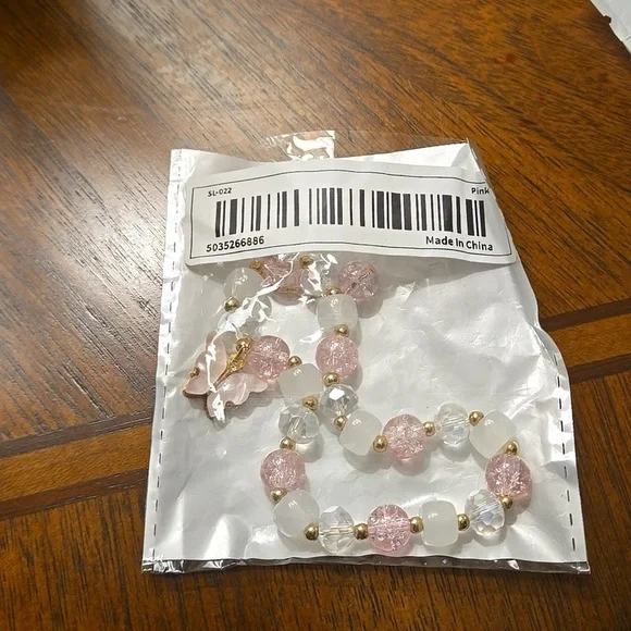 Chic Butterfly Charm Stretch Bracelet With Sparkling Colorful Glass Beads - Picture 6 of 6